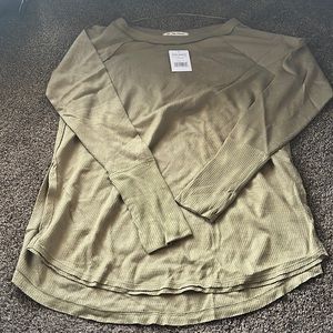 Free People shirt with thumb holes, NWT